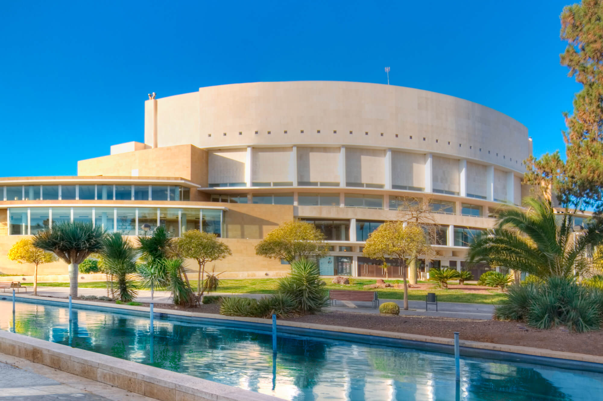 Auditorio y Centro de Congresos Vctor Villegas